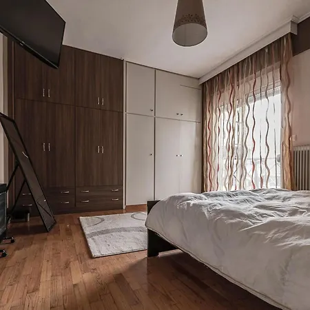 Magda's Place In * Volos