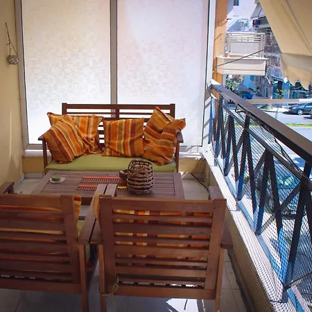 아파트 Magda's Place In 볼로스